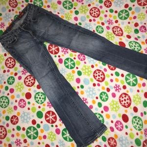 Express jeans in the mia style